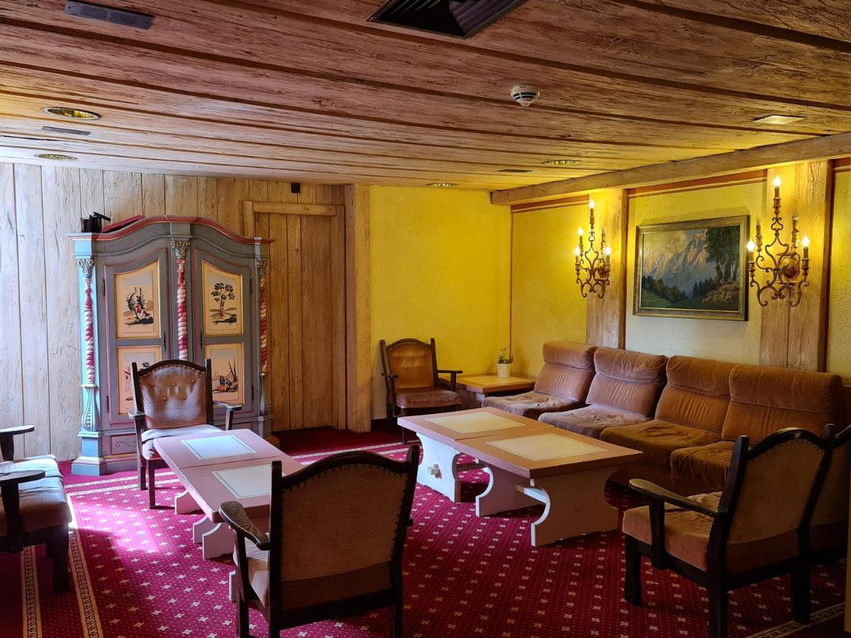 Das Kronen Hotel Ζέεφελντ Εξωτερικό φωτογραφία