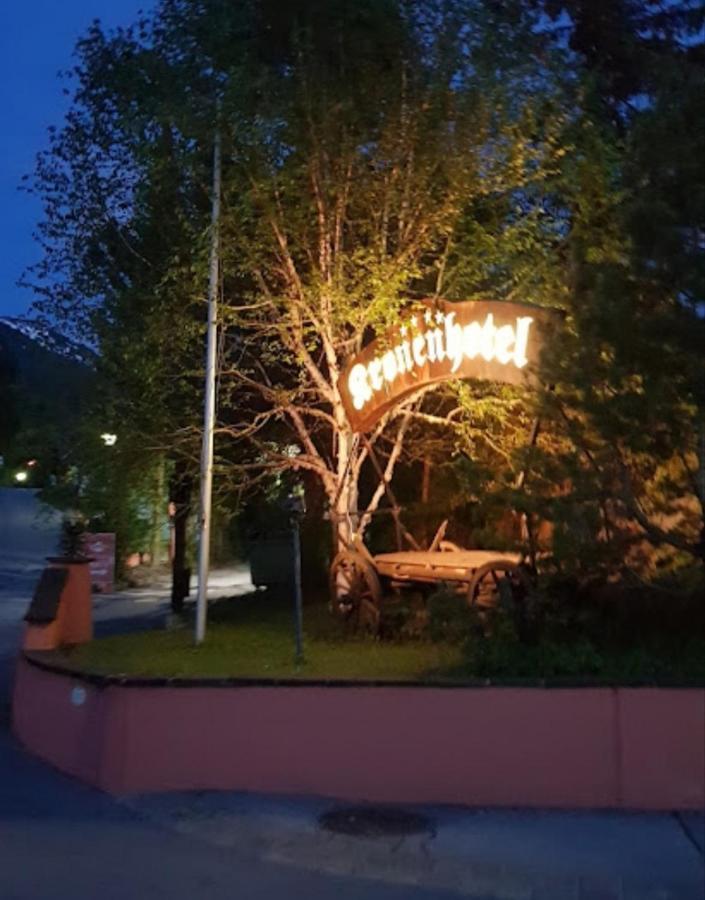 Das Kronen Hotel Ζέεφελντ Εξωτερικό φωτογραφία